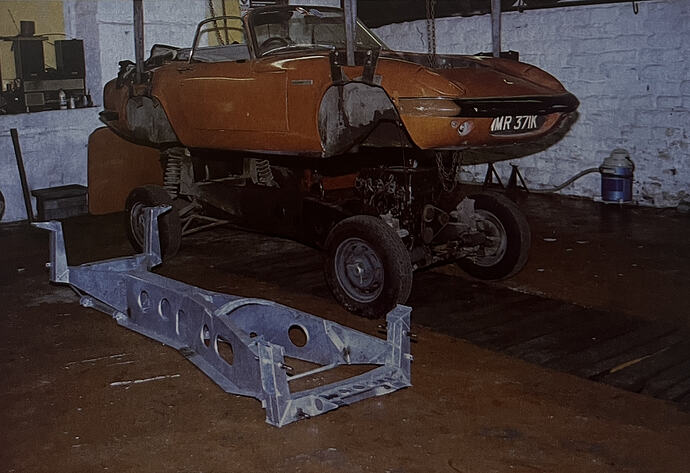 oldcar-dec88-body-chassisimg1